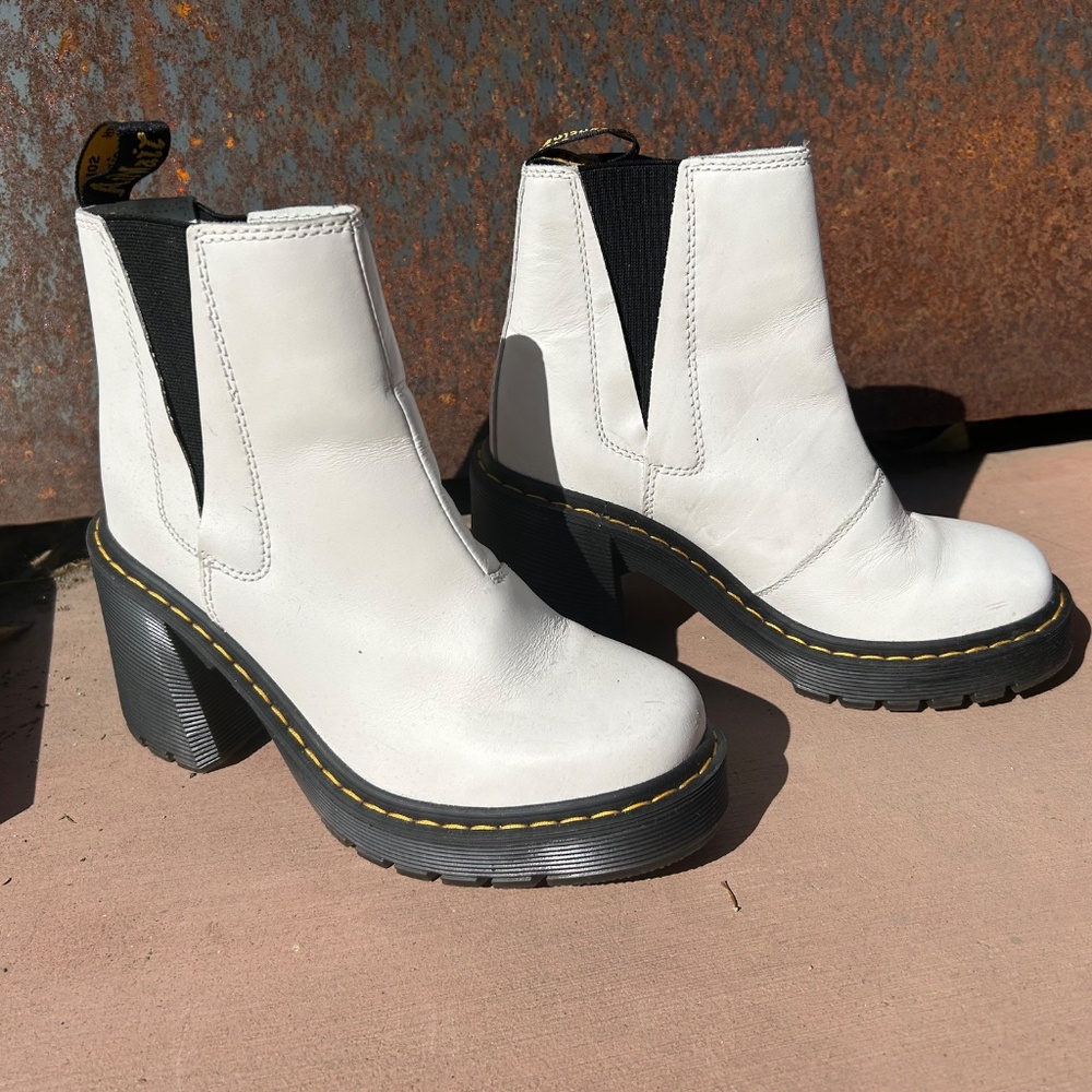 Dr Martens white spence heel boot size 7